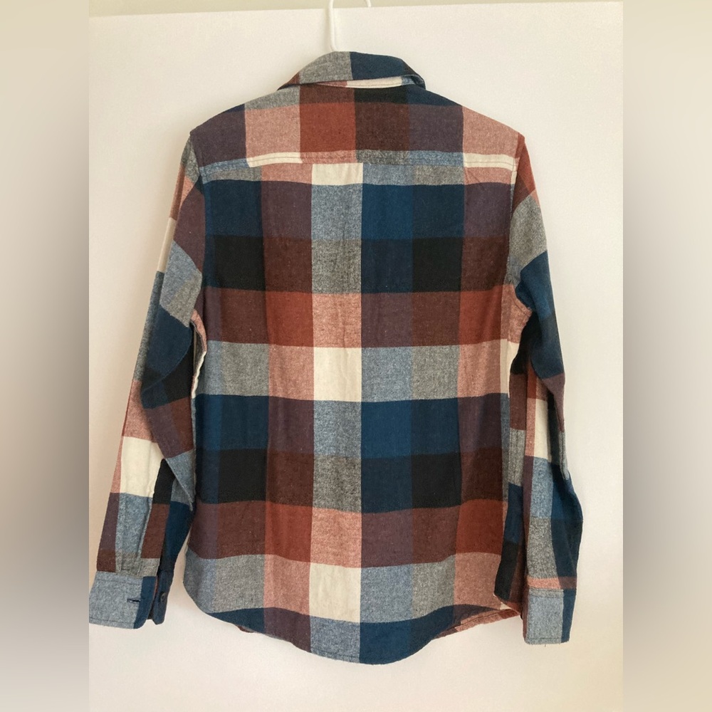 Free Planet Flannel SMALL NWT - Picture 2 of 5